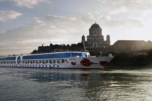 Danube Christmas Markets